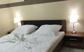 Boulevard Apartment